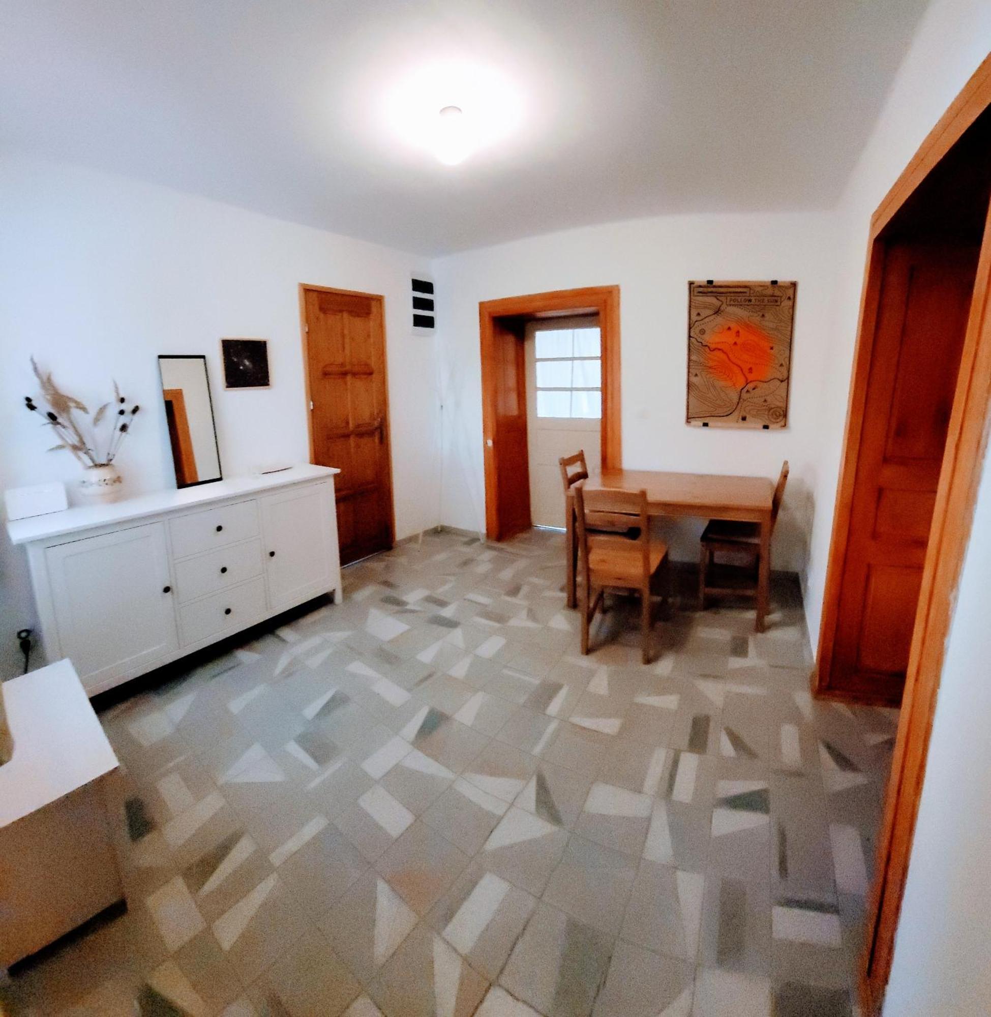 Tepke Guesthouse Garab Bagian luar foto